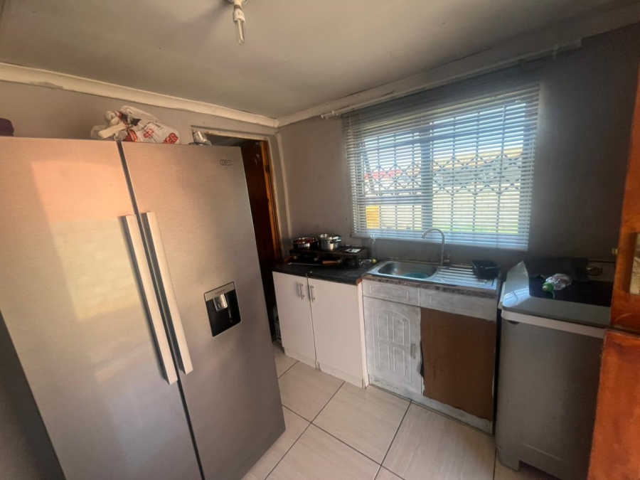 2 Bedroom Property for Sale in Kwazakhele Eastern Cape
